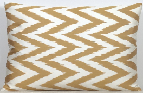 Ikat Pillow ( 40 x 60 cm )