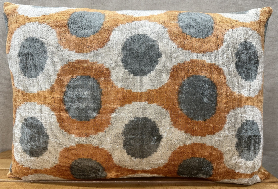 Velvet Pillow ( 40 x 60 cm )