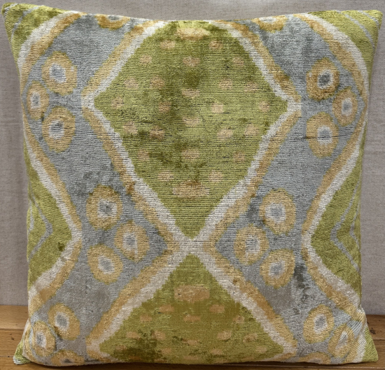 Velvet Pillow ( 50 x 50 cm )