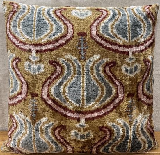 Velvet Pillow ( 50 x 50 cm )