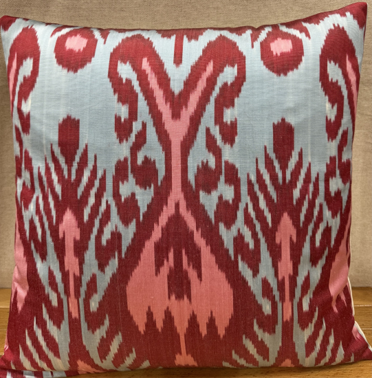 Ikat Pillow ( 50 x 50 cm ) 