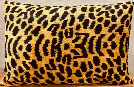 Velvet Pillow ( 40 x 60 cm )