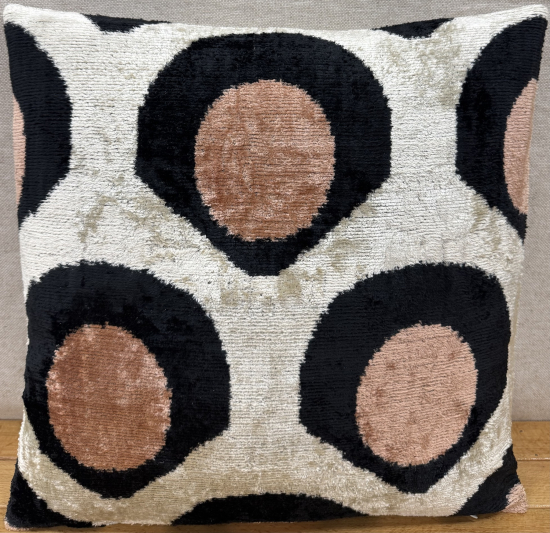 Velvet Pillow ( 40 x 40 cm )