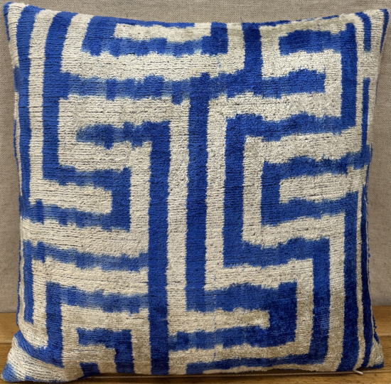 Velvet Pillow ( 40 x 40 cm )