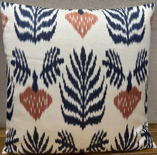 Ikat Pillow ( 50 x 50 cm ) 