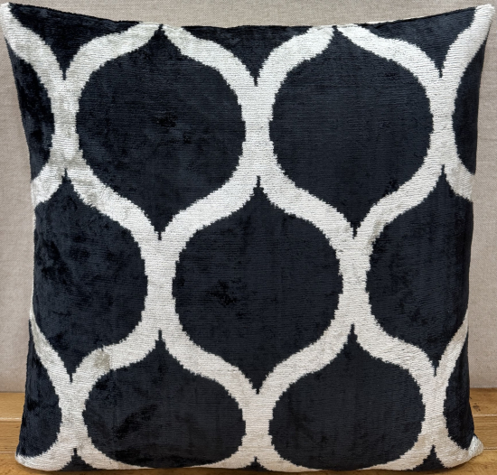 Velvet Pillow ( 50 x 50 cm )