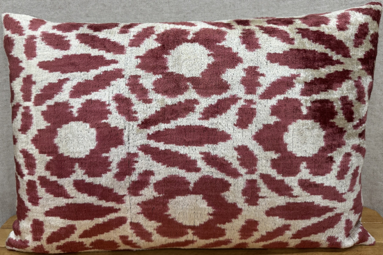 Velvet Pillow ( 40 x 60 cm )