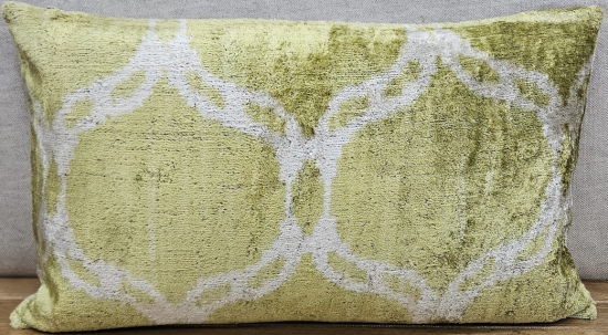 Velvet Pillow ( 30 x 50 cm )