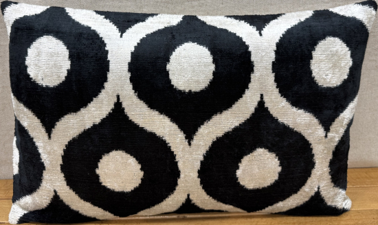Velvet Pillow ( 30 x 50 cm )