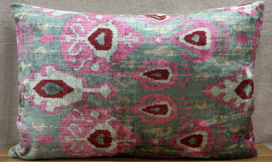 Velvet Pillow ( 40 x 60 cm )