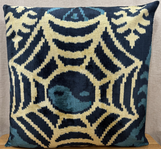 Velvet Pillow ( 60 x 60 cm )
