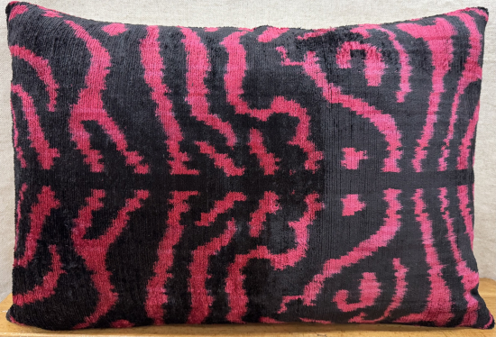 Velvet Pillow( 40 x 60 cm )