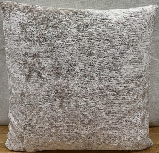 Velvet Pillow ( 50 x 50 cm )