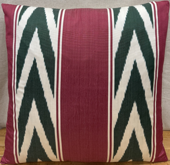 ikat Pillow ( 50 x 50 cm ) 