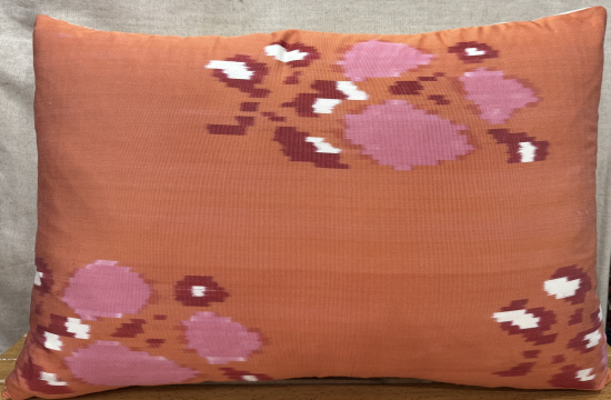 Ikat Pillow ( 40 x 60 cm )