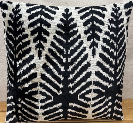 Silk Velvet Pillow ( 40 x 40 cm )