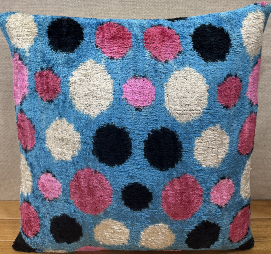 Silk Velvet Pillow ( 40 x 40 cm )