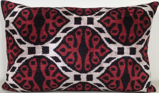 Silk Velvet Pillow 40x60 cm