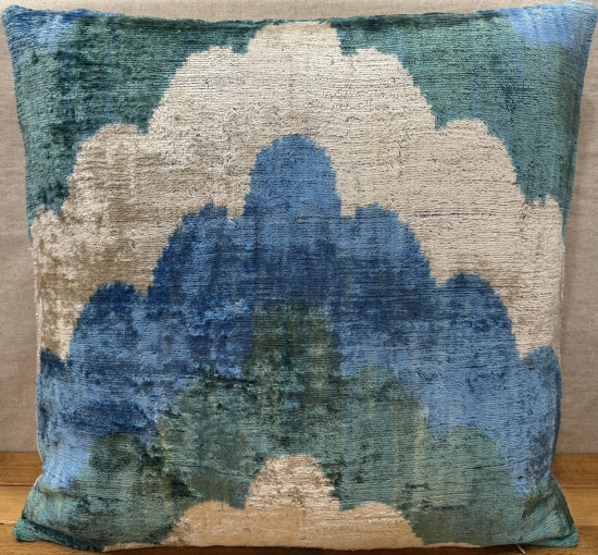 Silk Velvet Pillow ( 50 x 50 cm )