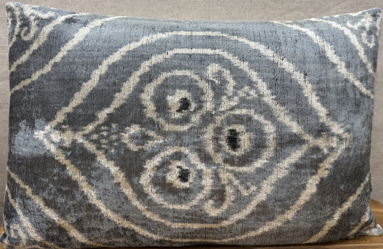 Silk Velvet Pillow ( 40 x 60 cm )