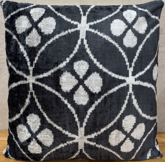 Silk Velvet Pillow ( 50 x 50 cm )