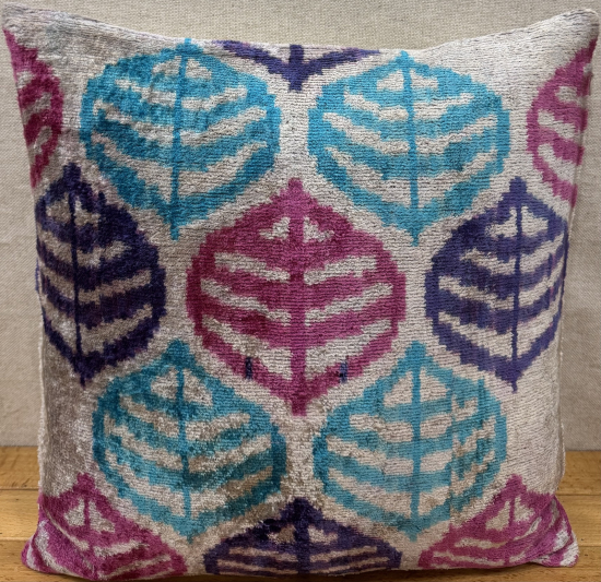 Silk Velvet Pillow ( 40 x 40 cm )