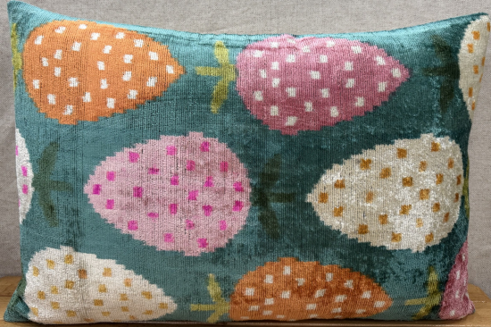 Silk Velvet Pillow ( 40 x 60 cm )