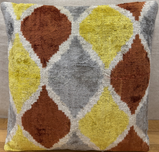 Silk Velvet Pillow ( 40 x 40 cm )