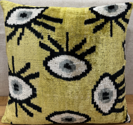 Silk Velvet Pillow ( 40 x 40 cm )