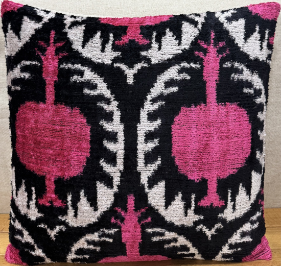 Silk Velvet Pillow ( 40 x 40 cm )