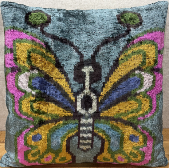 Silk Velvet Pillow ( 40 x 40 cm )