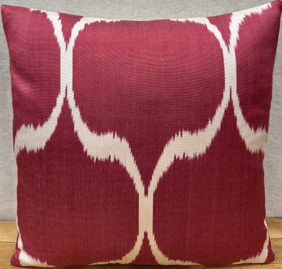 Silk ikat Pillow ( 40 x 40 cm )