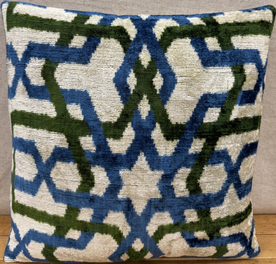 Silk Velvet Pillow ( 40 x 40 cm )