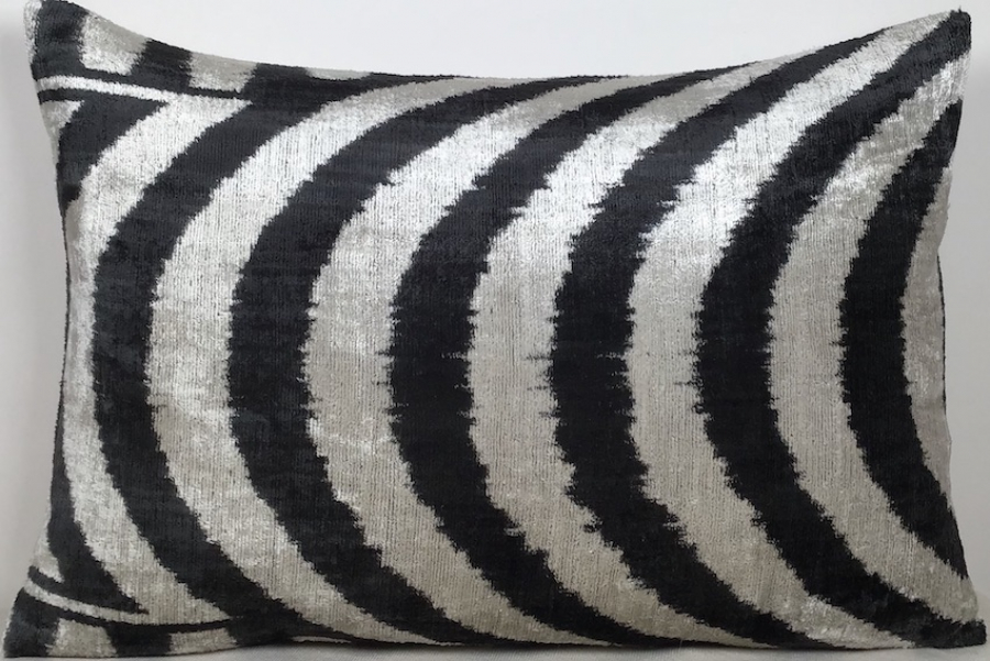 Velvet Pillow ( 40 x 60 cm )