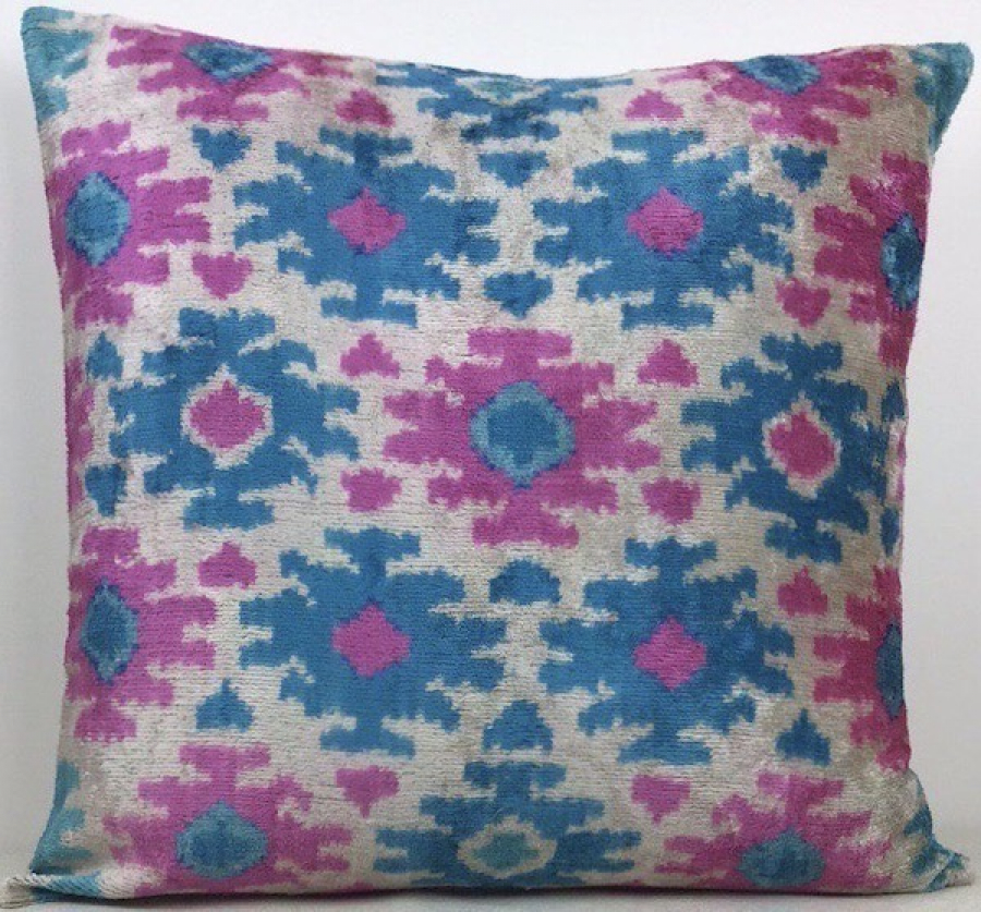 Velvet Pillow ( 50 x 50 cm )