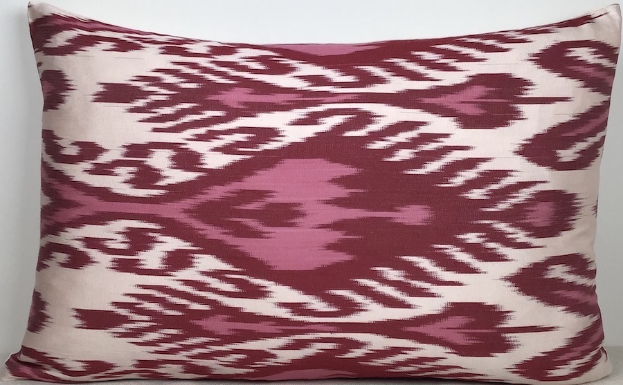 Ikat Pillow ( 40 x 60 cm )