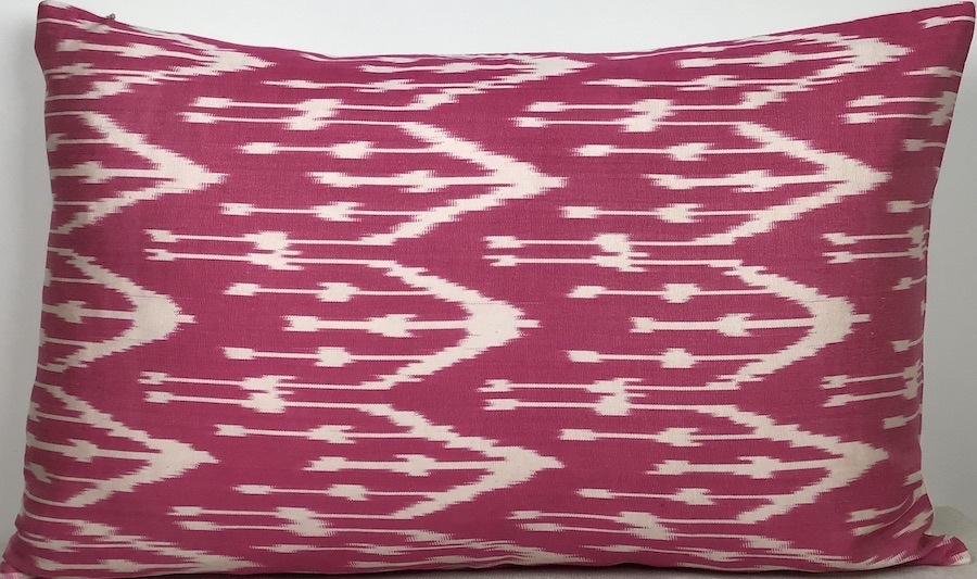 Ikat Pillow ( 40 x 60 cm )