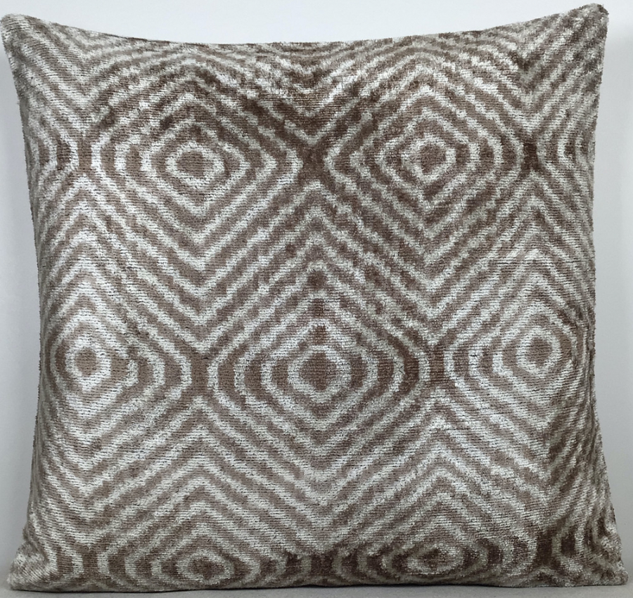 Velvet Pillow ( 50 x 50 cm )