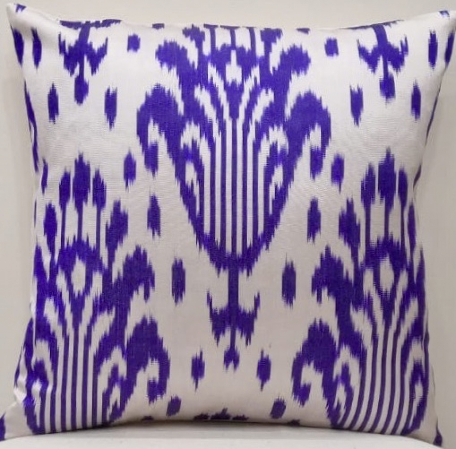 Ikat Pillow ( 40 x 40 cm )