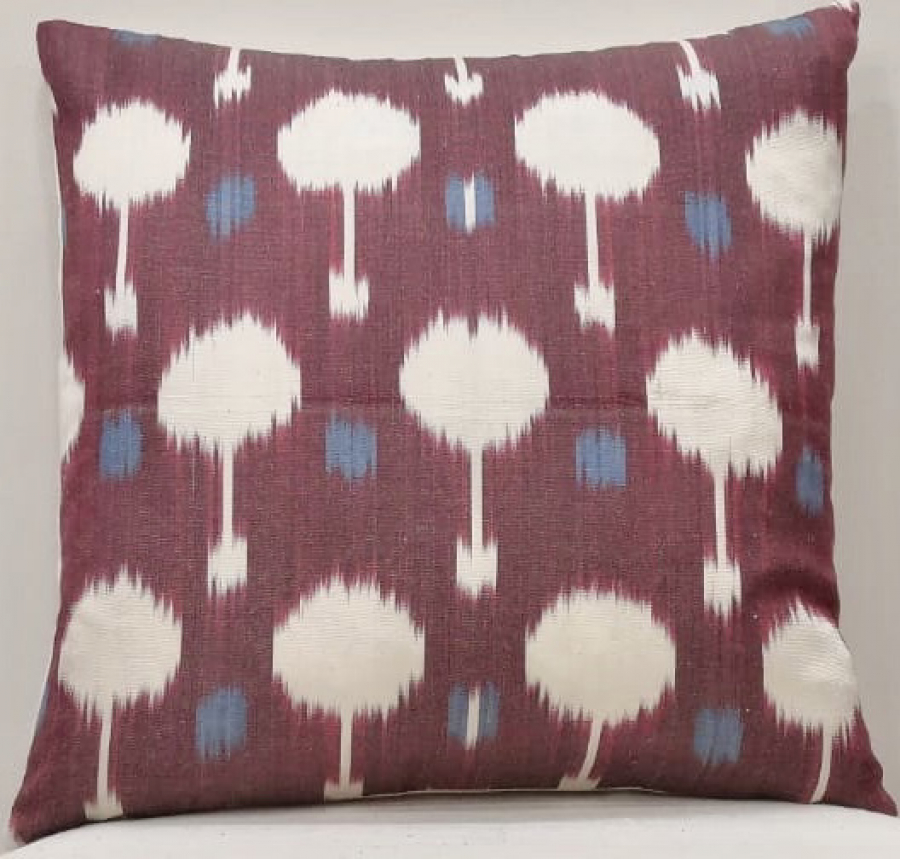 Ikat Pillow ( 40 x 40 cm )