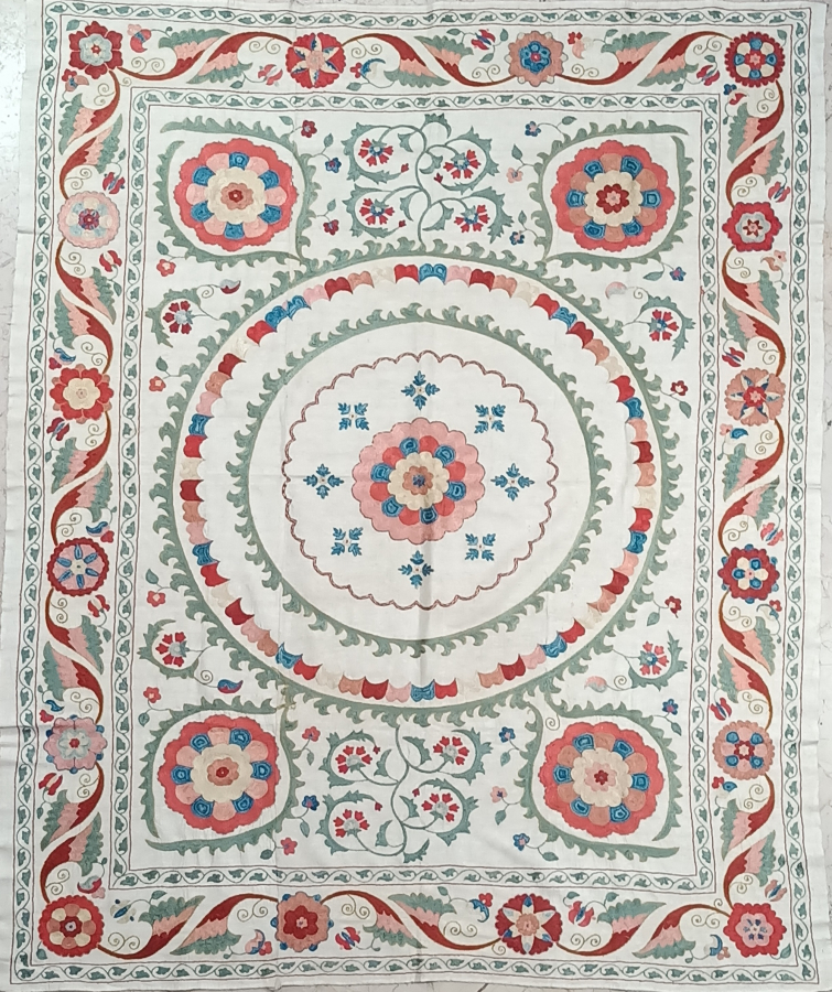 Suzani Table Cover ( 140 x 175 cm )