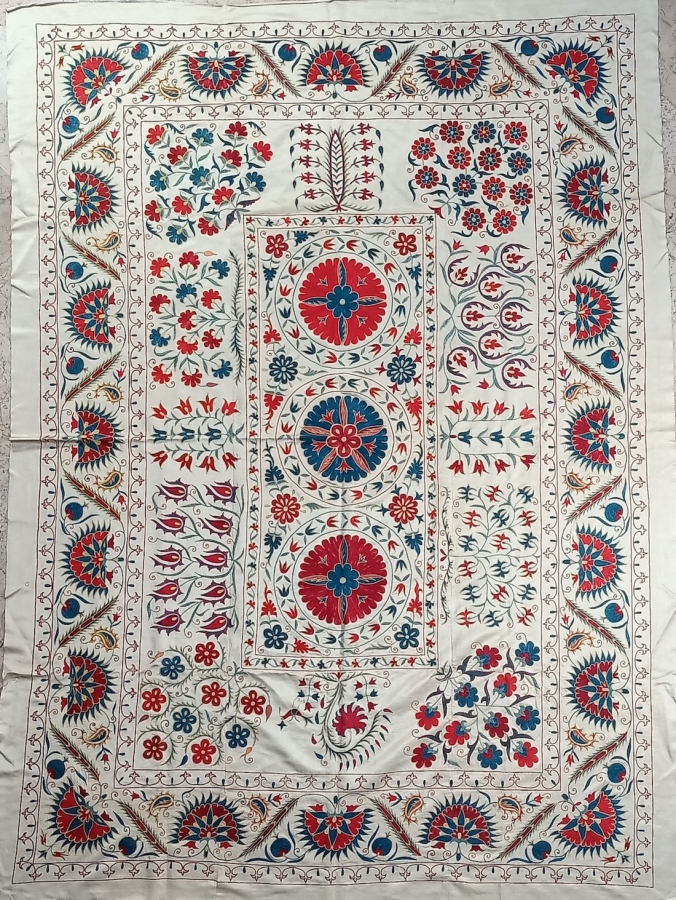 Suzani ( 180 x 260 cm )