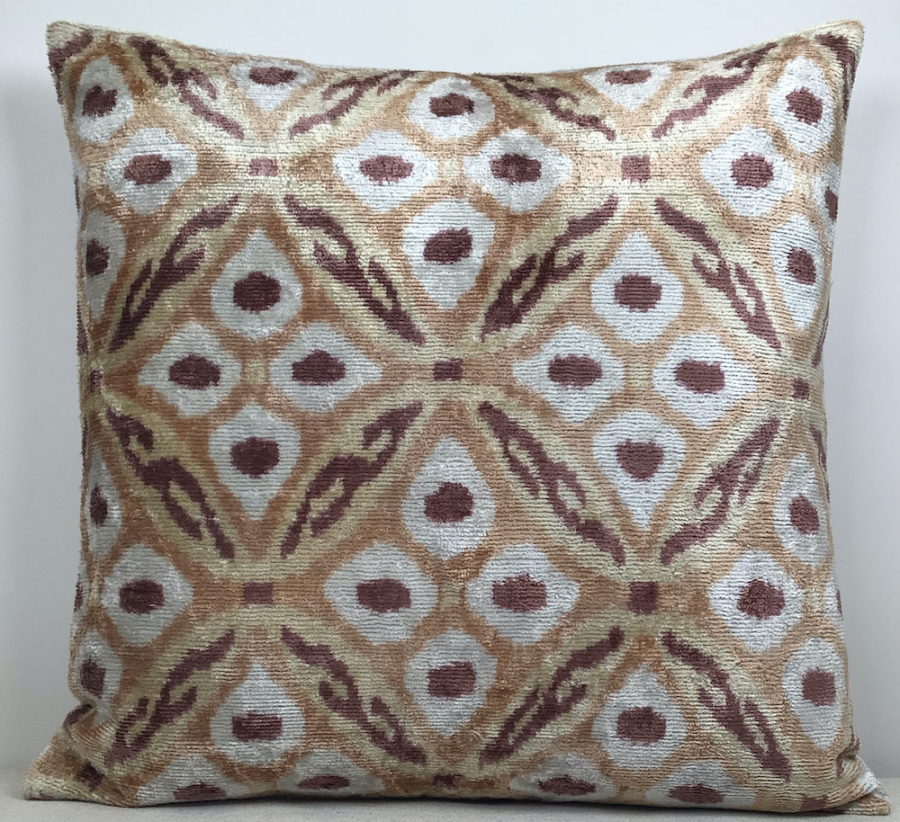 Velvet Pillow ( 50 x 50 cm )