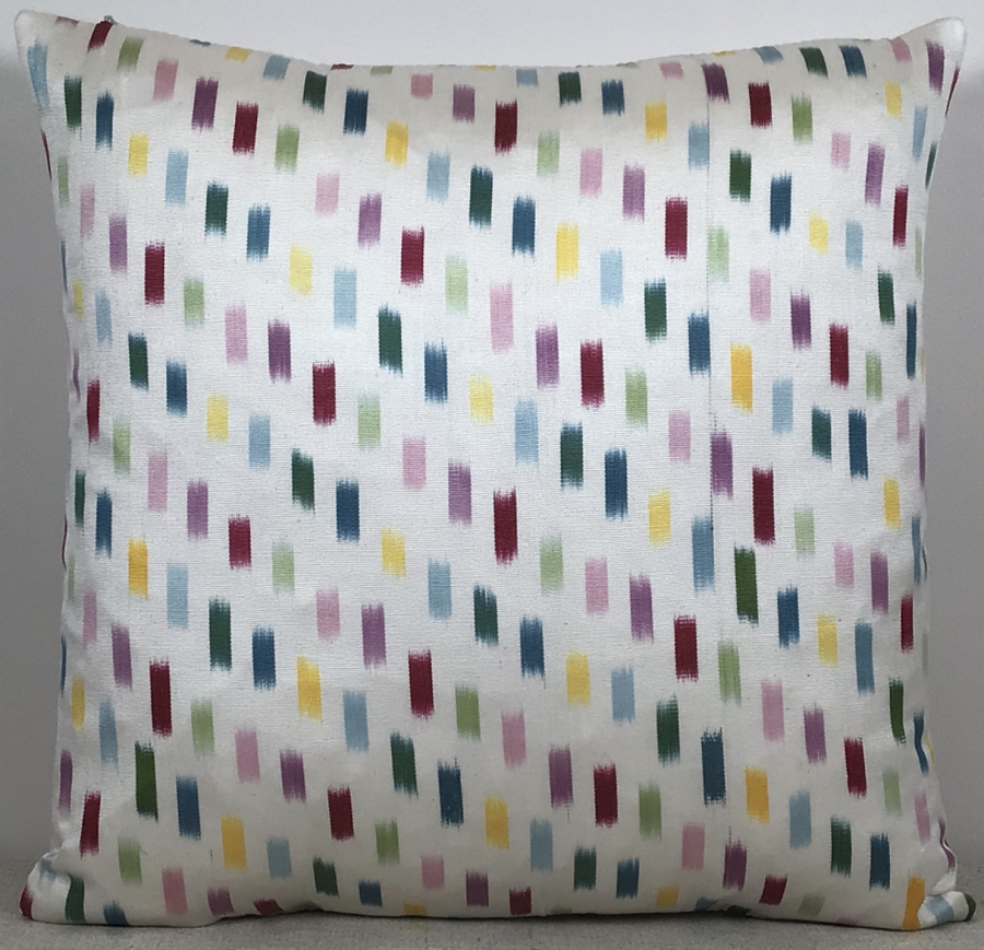 Ikat Pillow ( 40 x 40 cm )