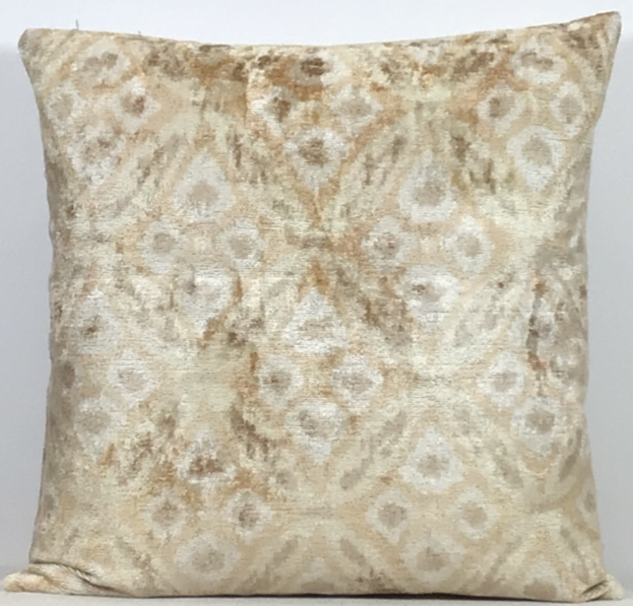 Velvet Pillow ( 60 x 60 cm )