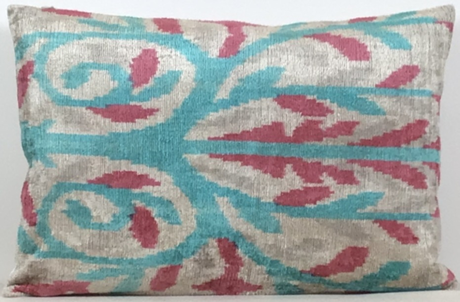 Velvet Pillow ( 40 x 60 cm )