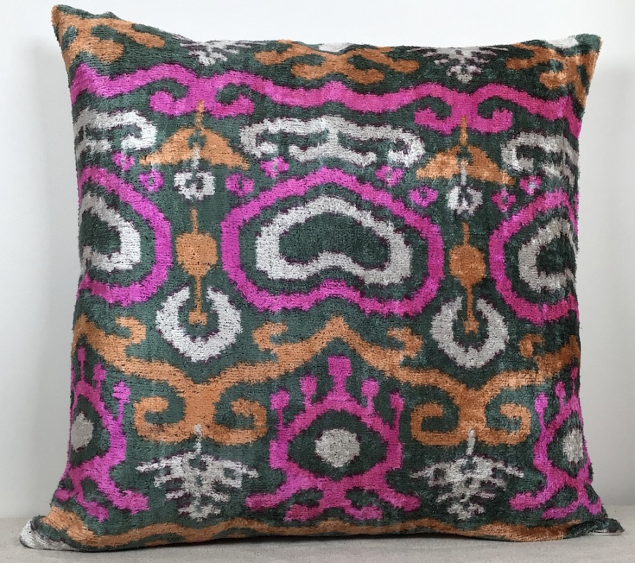 Velvet Pillow ( 50 x 50 cm )