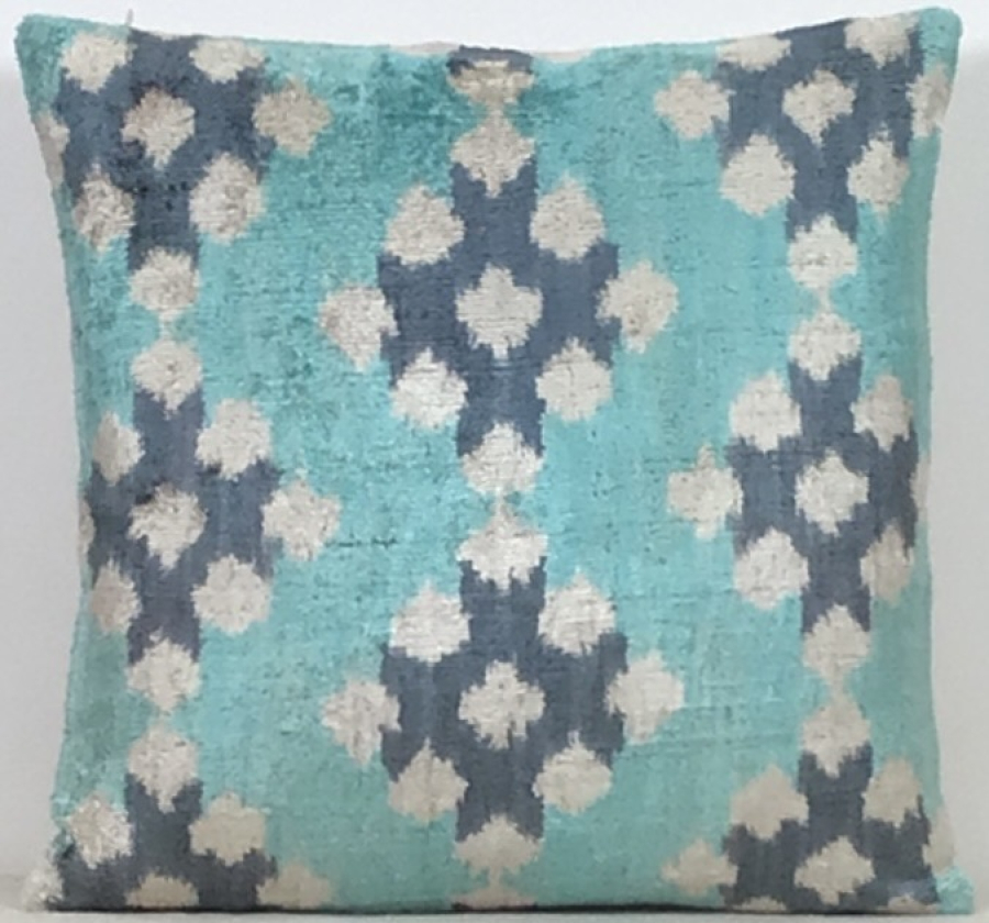 Velvet Pillow ( 40 x 40 cm )