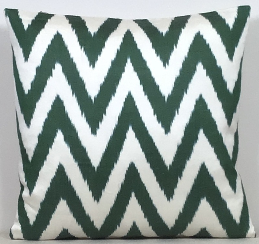 Ikat Pillow ( 40 x 40 cm )