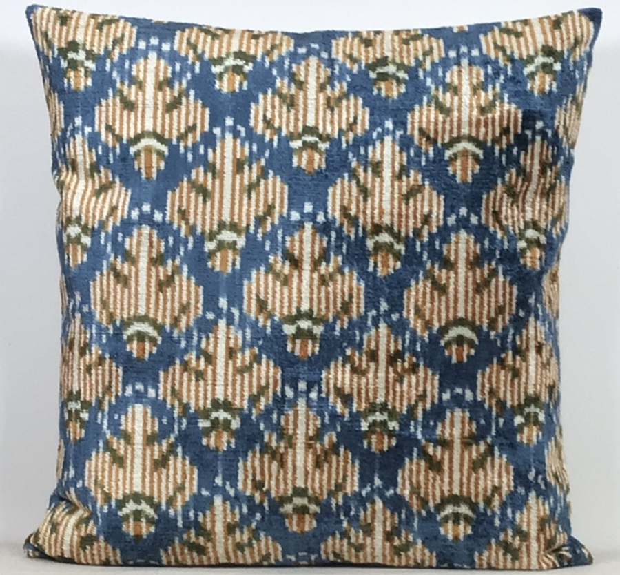 Velvet Pillow ( 60 x 60 cm )